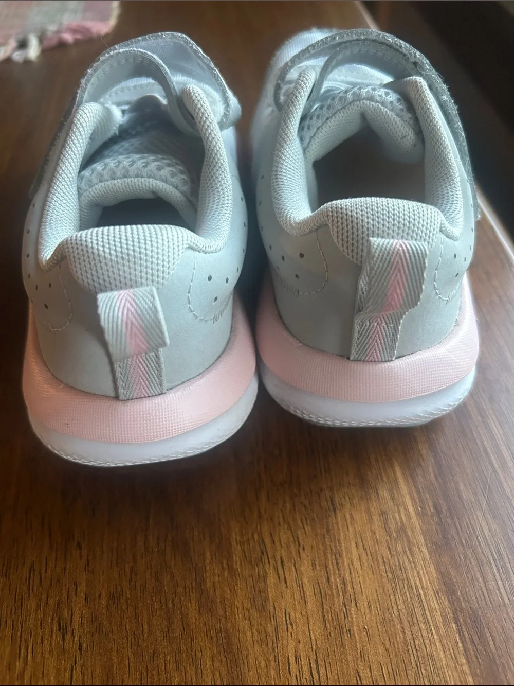 Under Armour Kids Light Gray & Pink Hook-and-Loop Sneakers